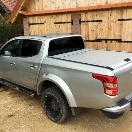 Ролетна щора RealTruck MRC2000 – сребриста – Mitsubishi L200 / Fiat Fullback D/C (2015+)