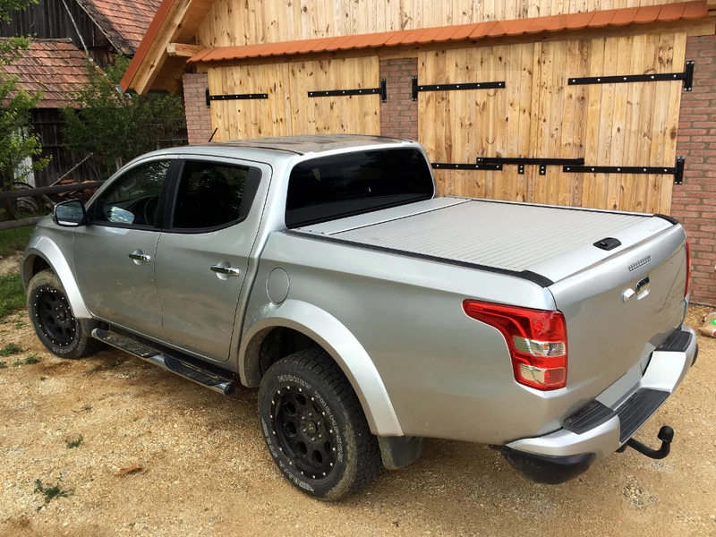 Ролетна щора RealTruck MRC2000 – сребриста – Mitsubishi L200 / Fiat Fullback D/C (2015+)