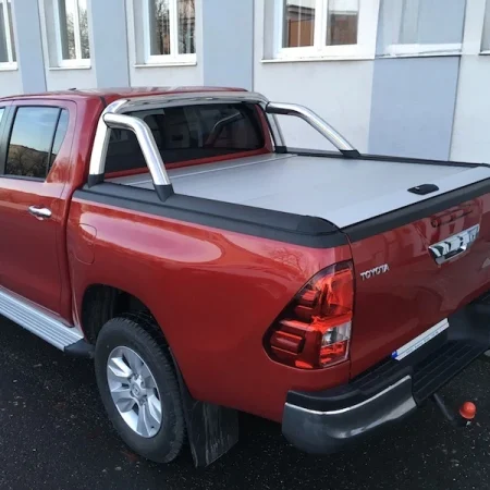 Ролетна щора RealTruck MRC2000 – сребриста – Toyota Hilux D/C (2016+)