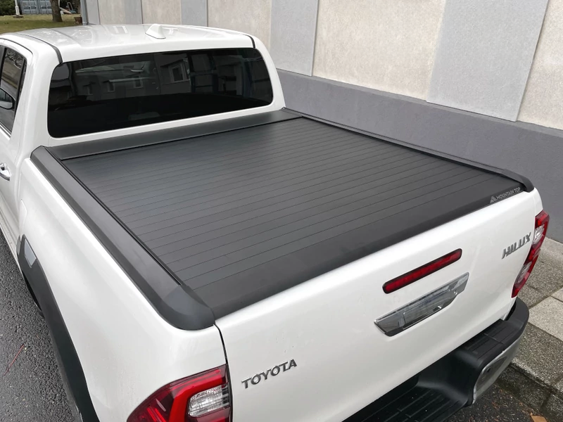 Ролетна Щора Ръчна RealTruck EVOm – черна – Toyota 2016-