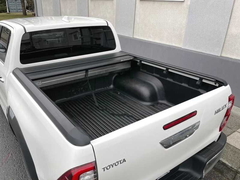 Ролетна Щора Ръчна RealTruck EVOm – черна – Toyota 2016-