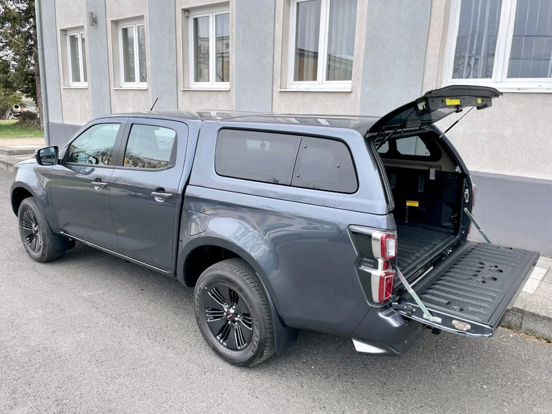 Хардтоп Aeroklas Stylish – изкачащ навън страничен прозорец – цветови вариации – Isuzu D/C 2025-