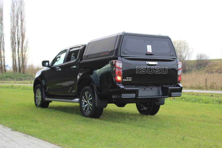RhinoMan Xpedition Matt Black Алуминиев хардтоп за Isuzu D-Max Double Cab (2025+) – Повдигащи се странични капаци и повдигащ се заден прозорец
