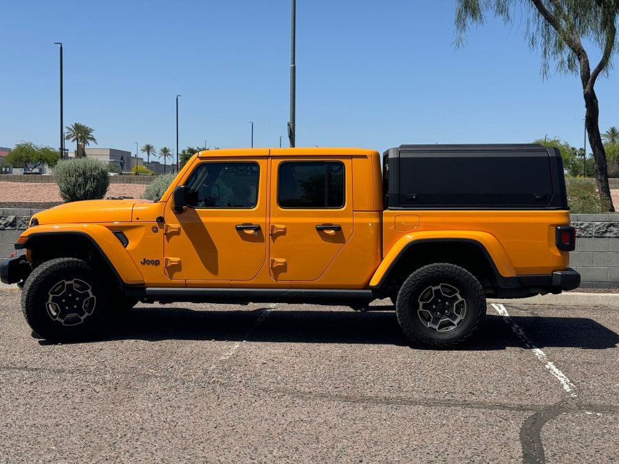 RhinoMan Xpedition Алуминиев хардтоп за Jeep Gladiator Double Cab (2021+) – Повдигащи се странични капаци и повдигащ се заден прозорец