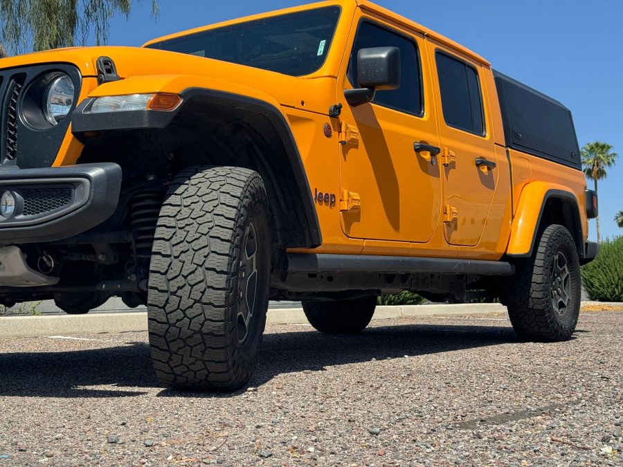 RhinoMan Xpedition Алуминиев хардтоп за Jeep Gladiator Double Cab (2021+) – Повдигащи се странични капаци и повдигащ се заден прозорец
