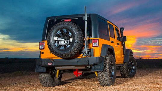Задна броня ARB с държач за резервна гума – Jeep Wrangler JK (2007–2018), JL (2018–)